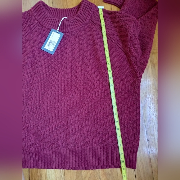 Universal Thread - Picture 5 of 6